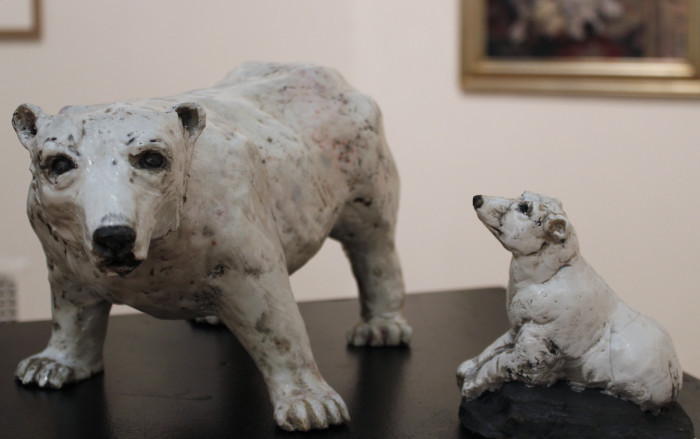 Bates-Serena-Isbjorns-Ice-Bears-Raku-Fired-Ceramic-1400