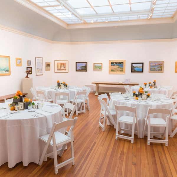Gallery table settings