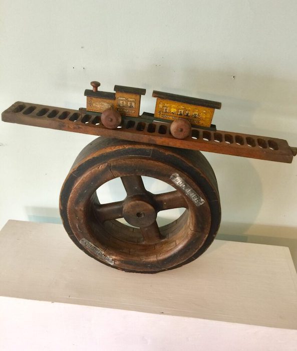 Madacsi_David_InThisMoment_foundobjectassemblage_21x26x5.5_3600